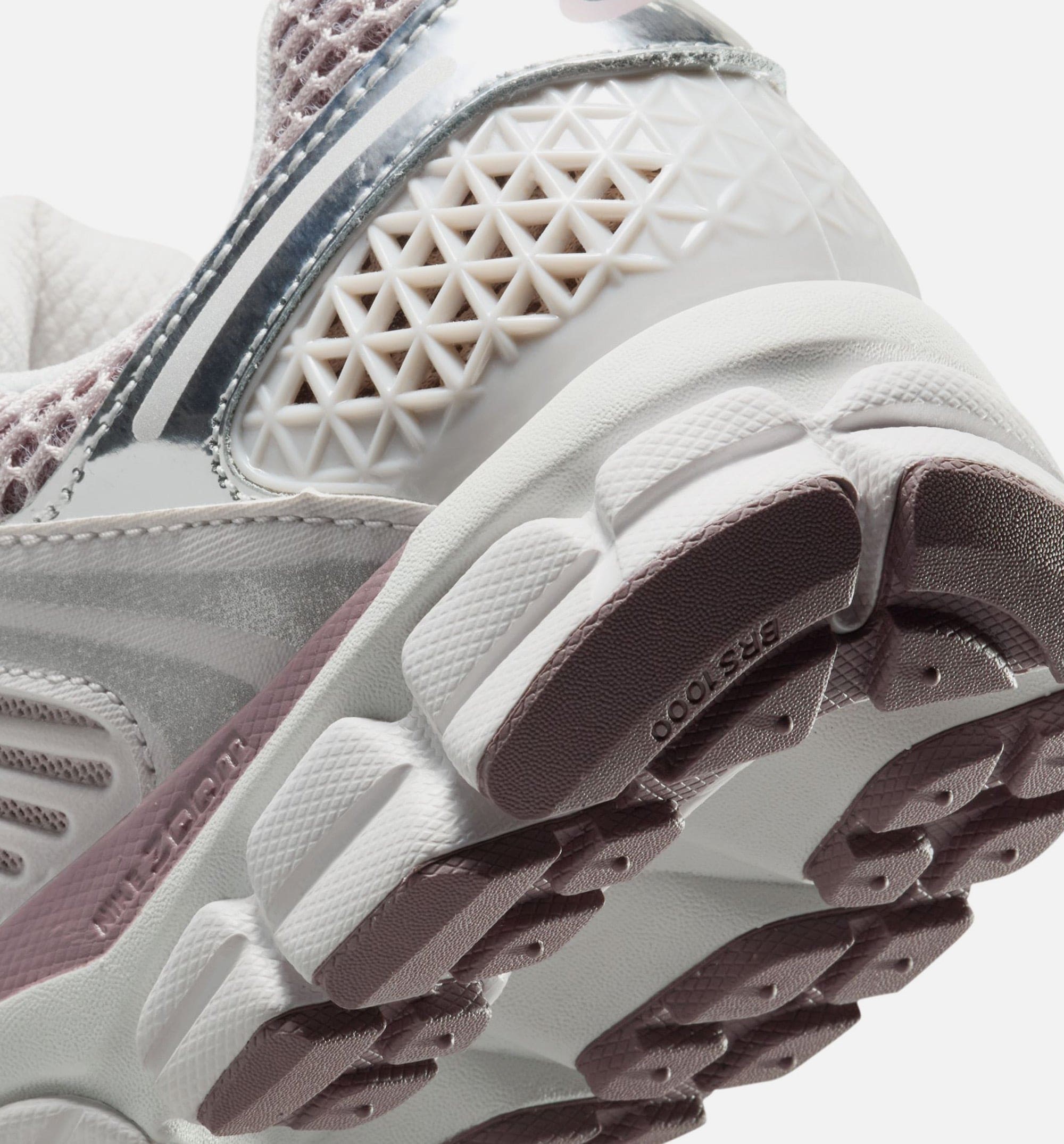 Zoom Vomero 5 Womens Lifestyle Shoe - Vast Grey/Metallic Silver